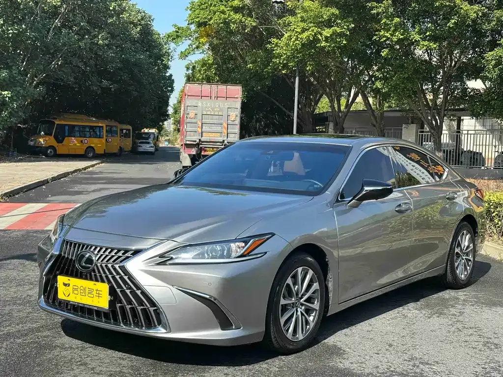 Lexus ES 2023 из CN, фото 1