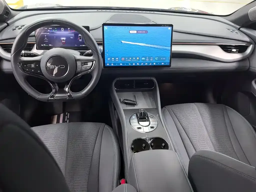 BYD Seal 06GT — фото 9