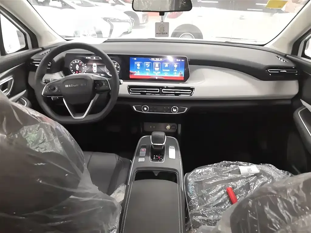 BAIC EU5 Plus 2025 из CN, фото 7