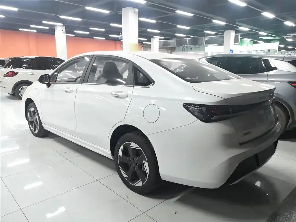 BAIC EU5 Plus 2025 из CN, фото 10