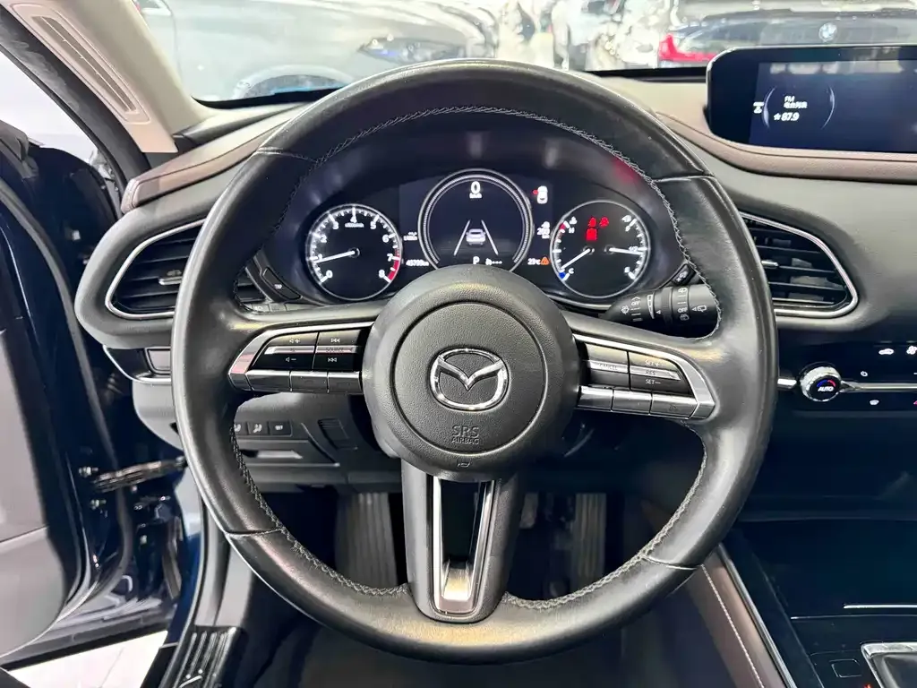 Mazda CX-30 2022 из CN, фото 9