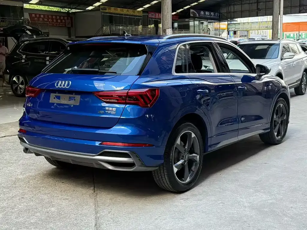 Audi Q3 — фото 7
