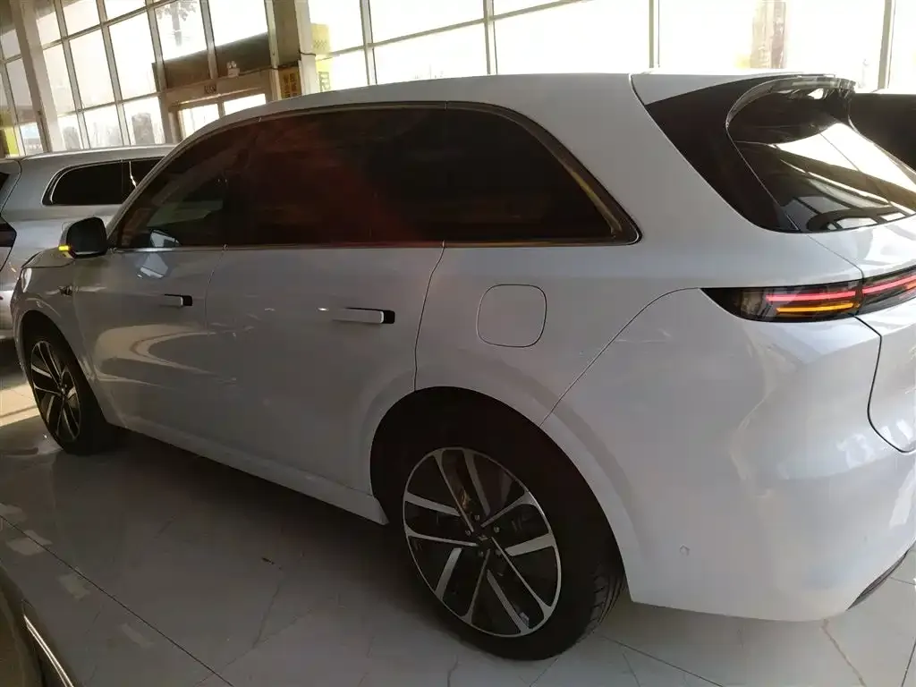 Li Auto L6 2024 из CN, фото 2