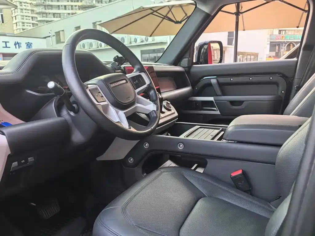 Land Rover Defender 2023 из CN, фото 3