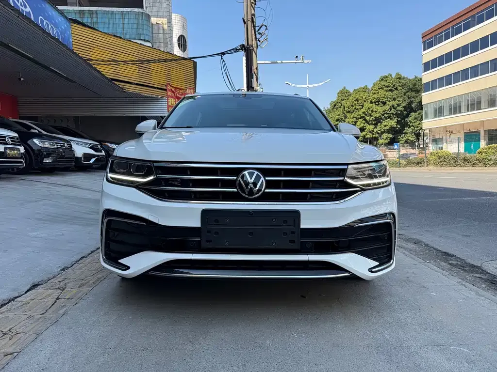 Volkswagen Tiguan L 2021 из CN, фото 9