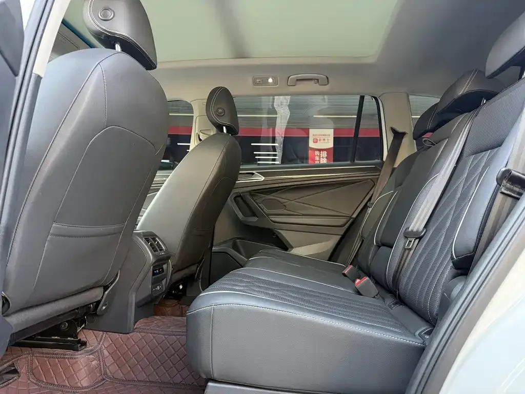 Volkswagen Tiguan L 2021 из CN, фото 5