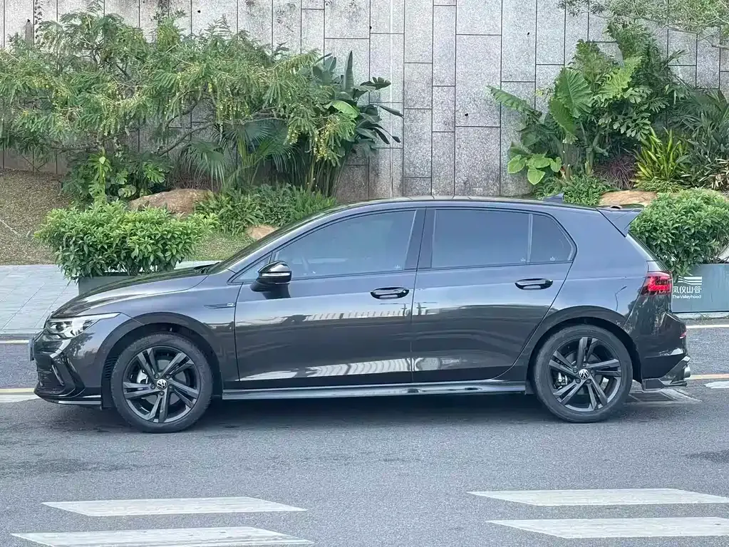 Volkswagen Golf 2021 из CN, фото 4