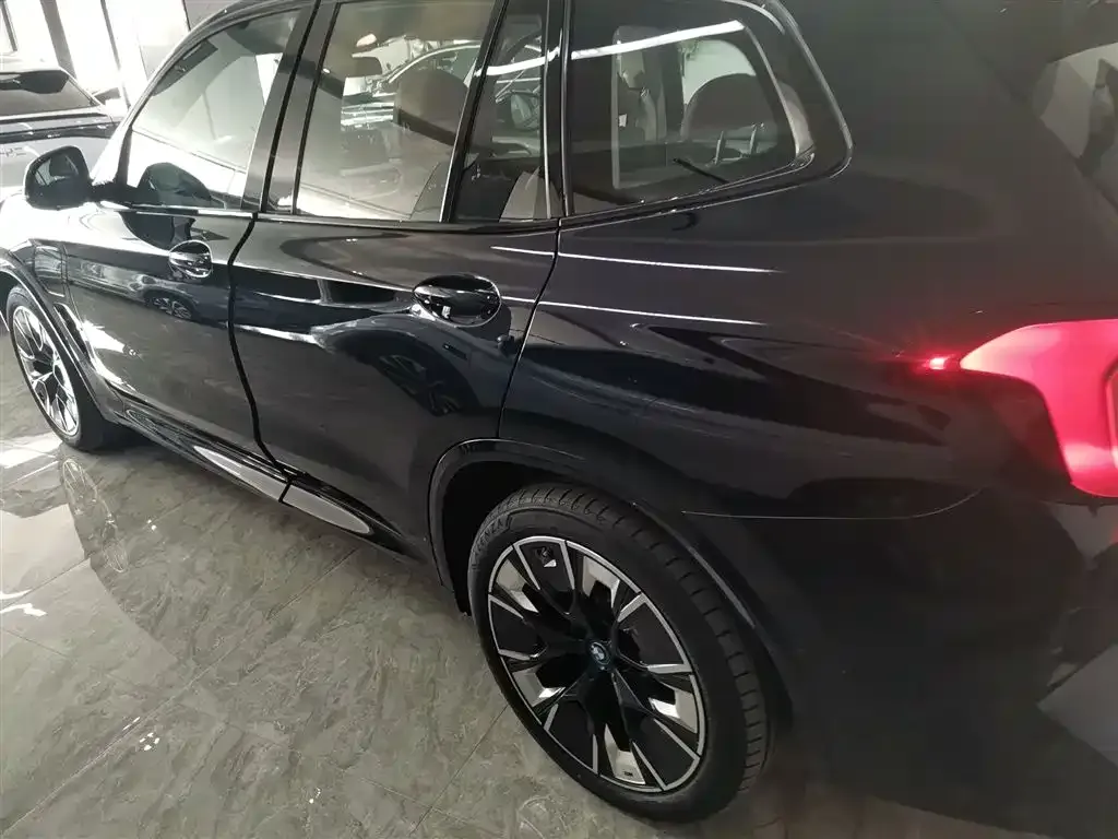 BMW iX3 2023 из CN, фото 5
