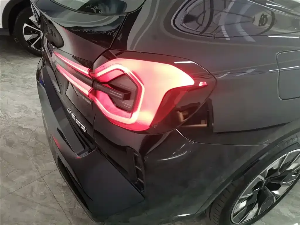 BMW iX3 2023 из CN, фото 4