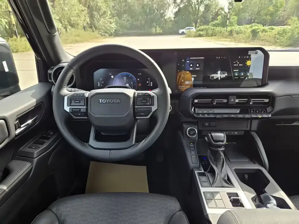 Toyota Prado 2025 из CN, фото 3