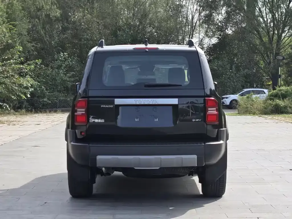 Toyota Prado 2025 из CN, фото 8