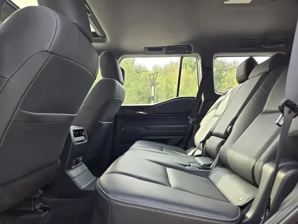 Toyota Prado 2025 из CN, фото 4