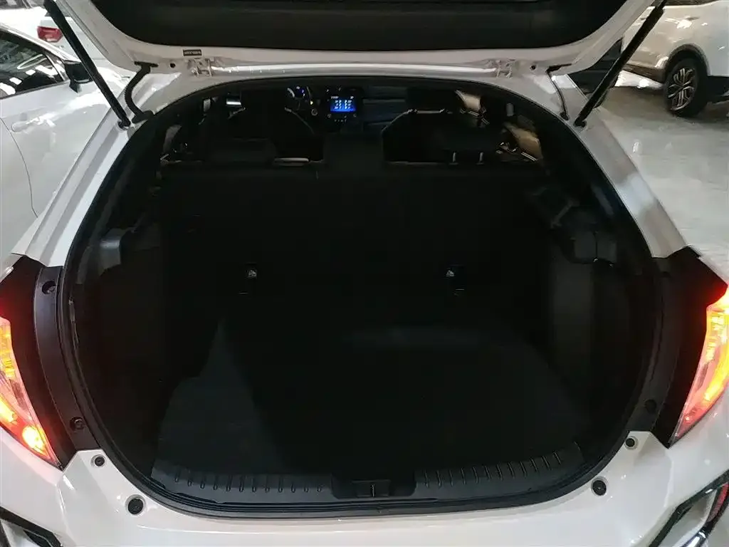 Honda Civic 2022 из CN, фото 10
