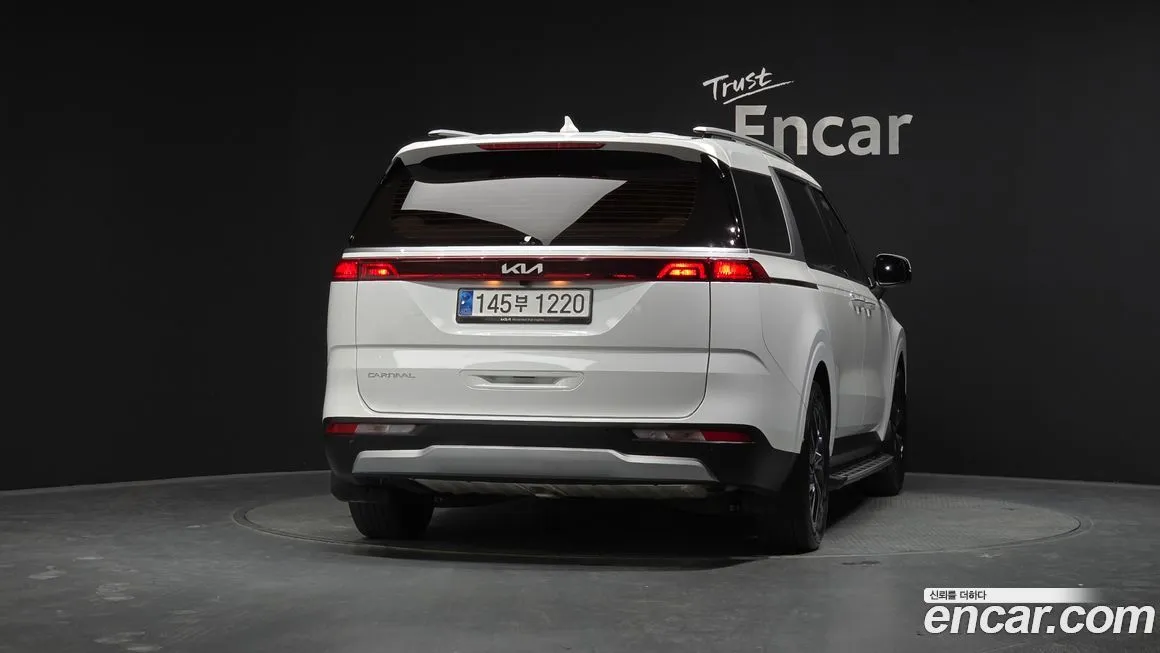 Kia Carnival 2023 из KR, фото 4