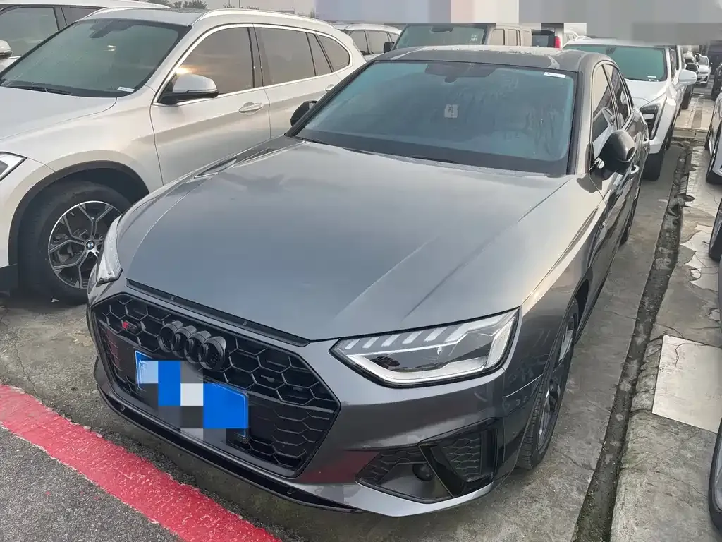 Audi A4L 2023 из CN, фото 1