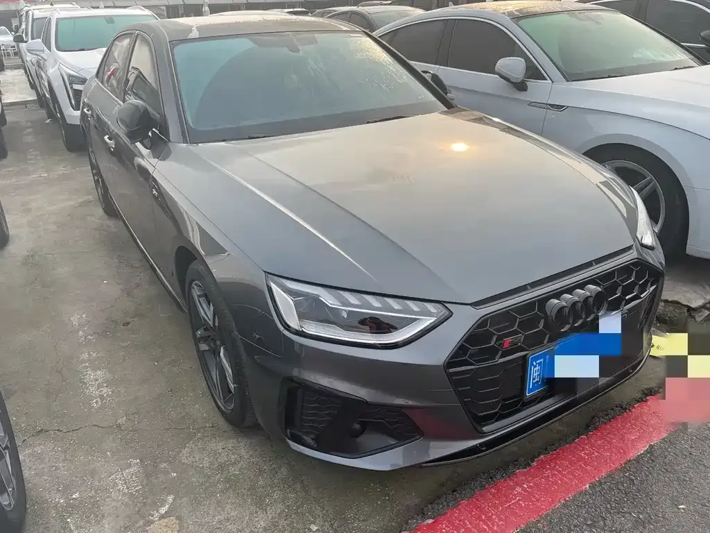 Audi A4L 2023 из CN, фото 3