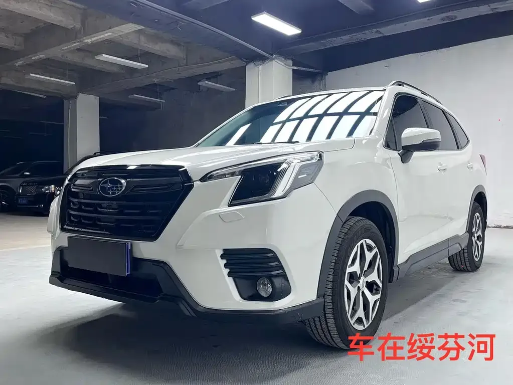Subaru Forester — фото 1