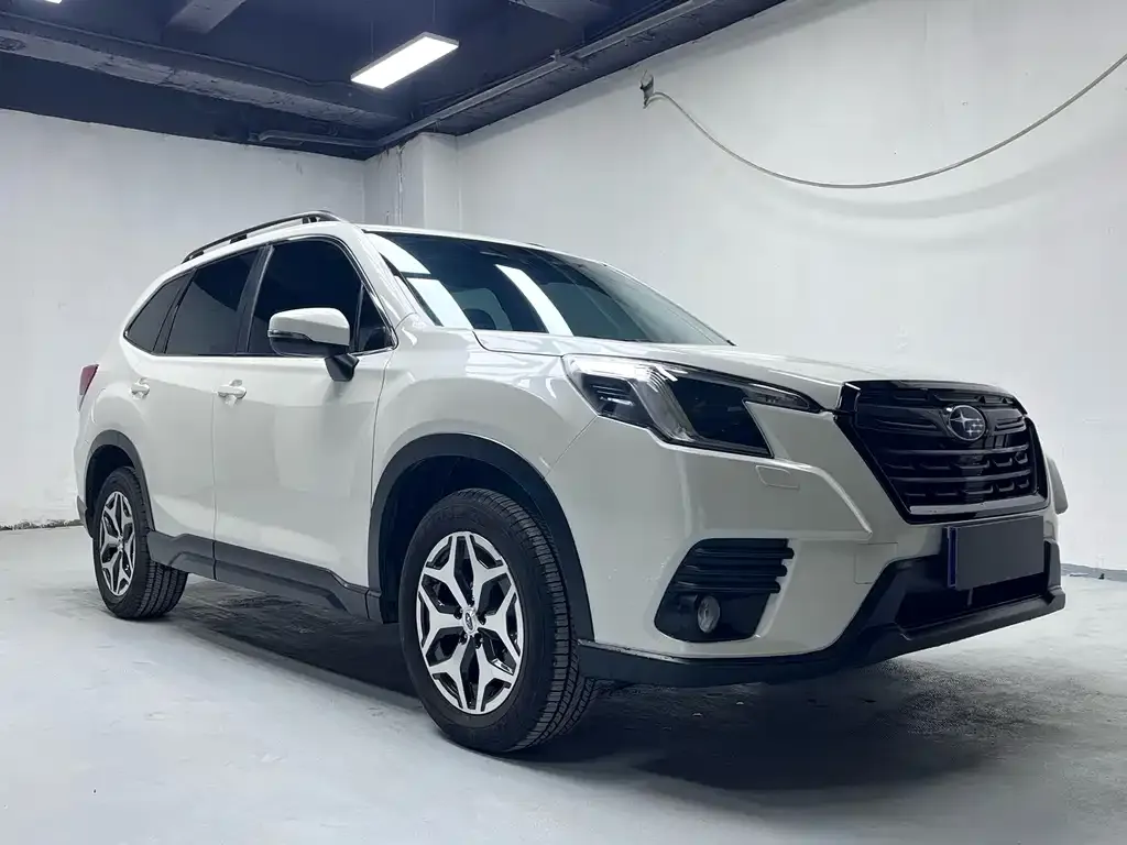 Subaru Forester — фото 4