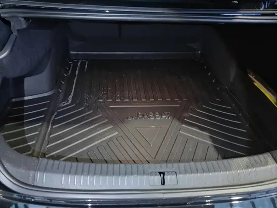 Volkswagen Passat — фото 5
