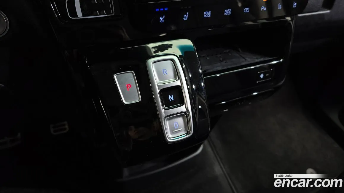 Hyundai Staria — фото 9