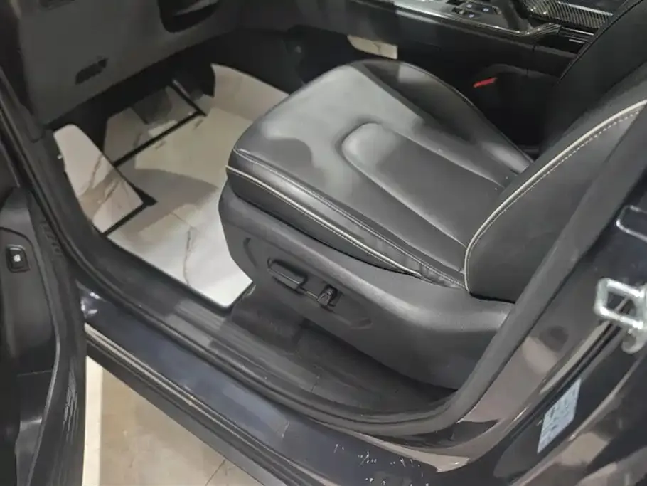 Hyundai Custo — фото 10