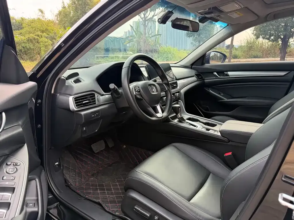 Honda Accord 2023 из CN, фото 2