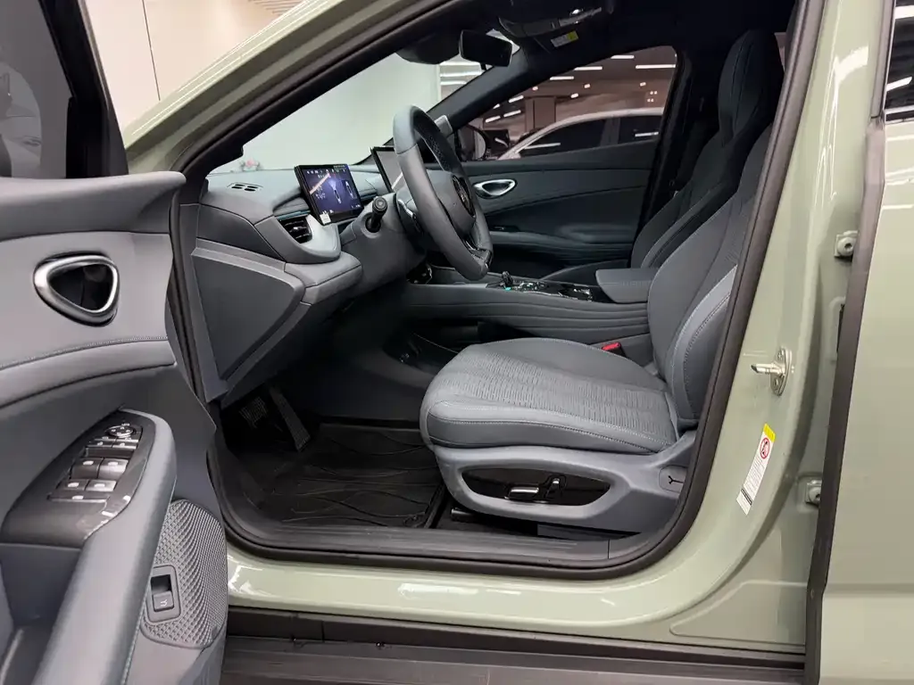 BYD Seal 06GT — фото 6
