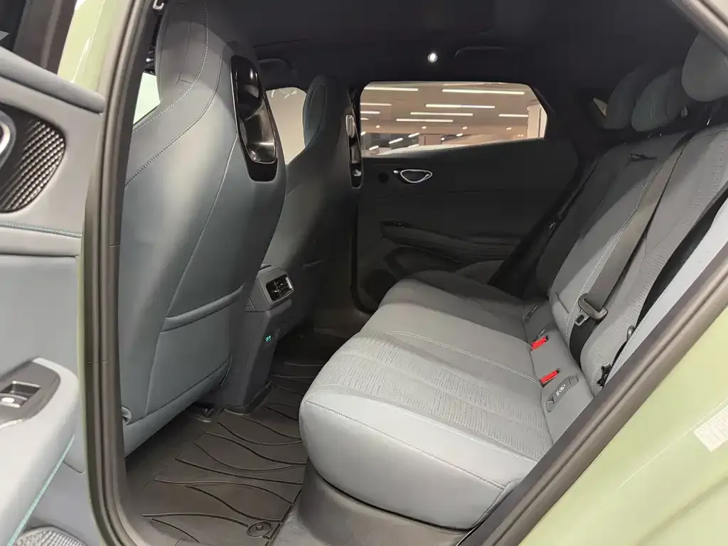 BYD Seal 06GT — фото 9