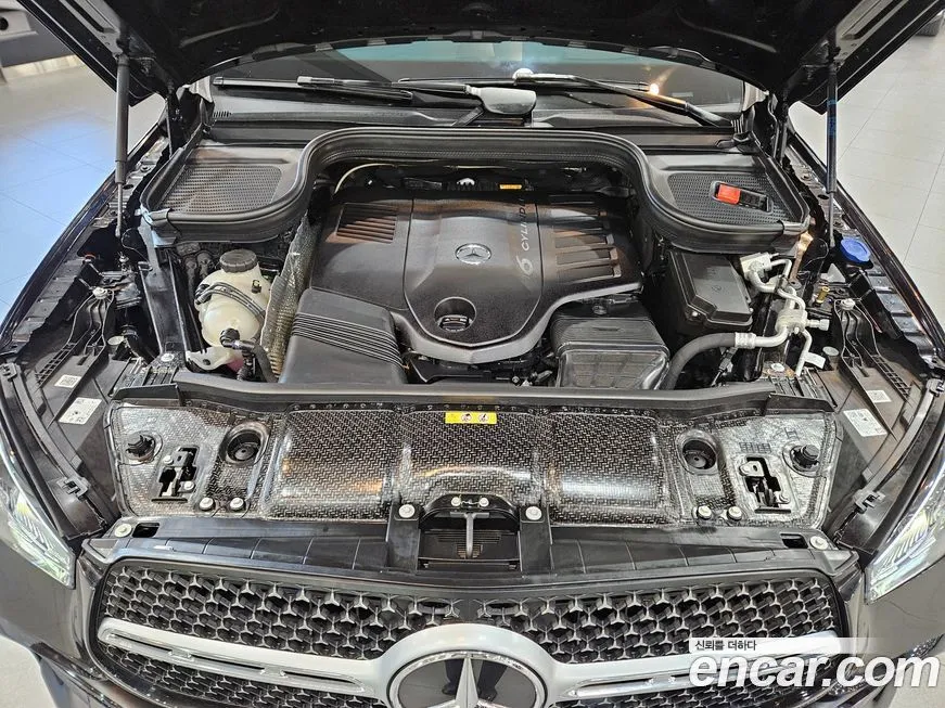 Mercedes-Benz GLE-Class — фото 10