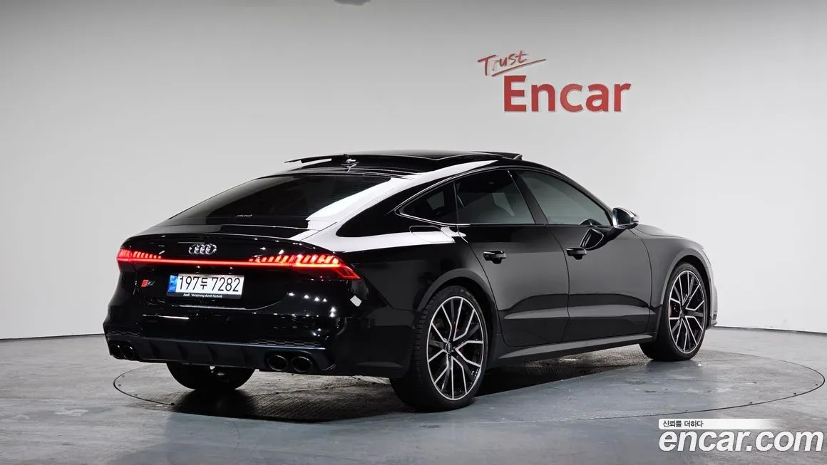 Audi S7 2022 из KR, фото 3