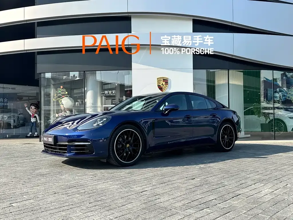 Porsche Panamera — фото 1