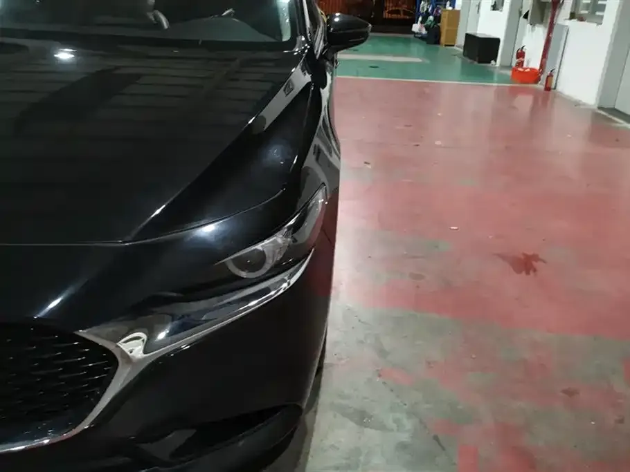 Mazda 3 Axela 2023 из CN, фото 10