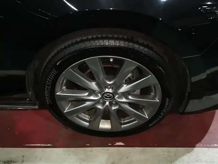 Mazda 3 Axela 2023 из CN, фото 9