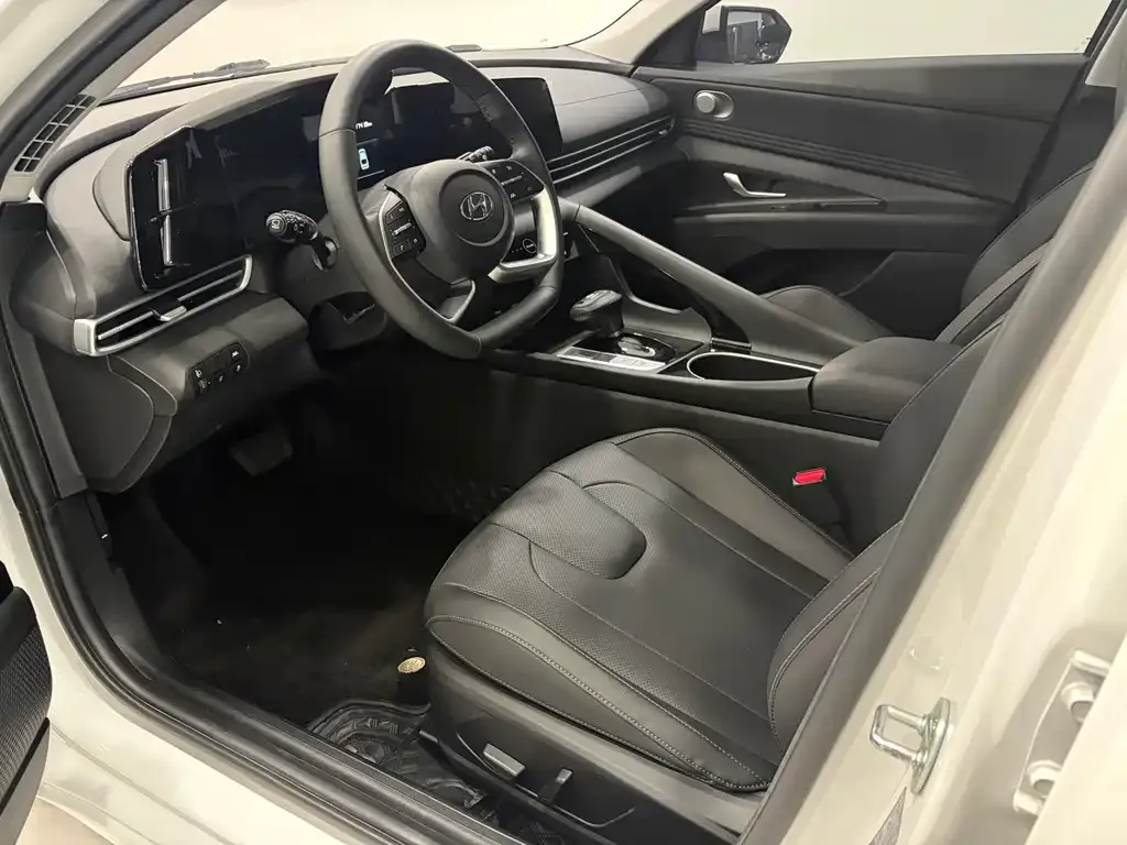 [object Object] Elantra 2022 из CN, фото 6