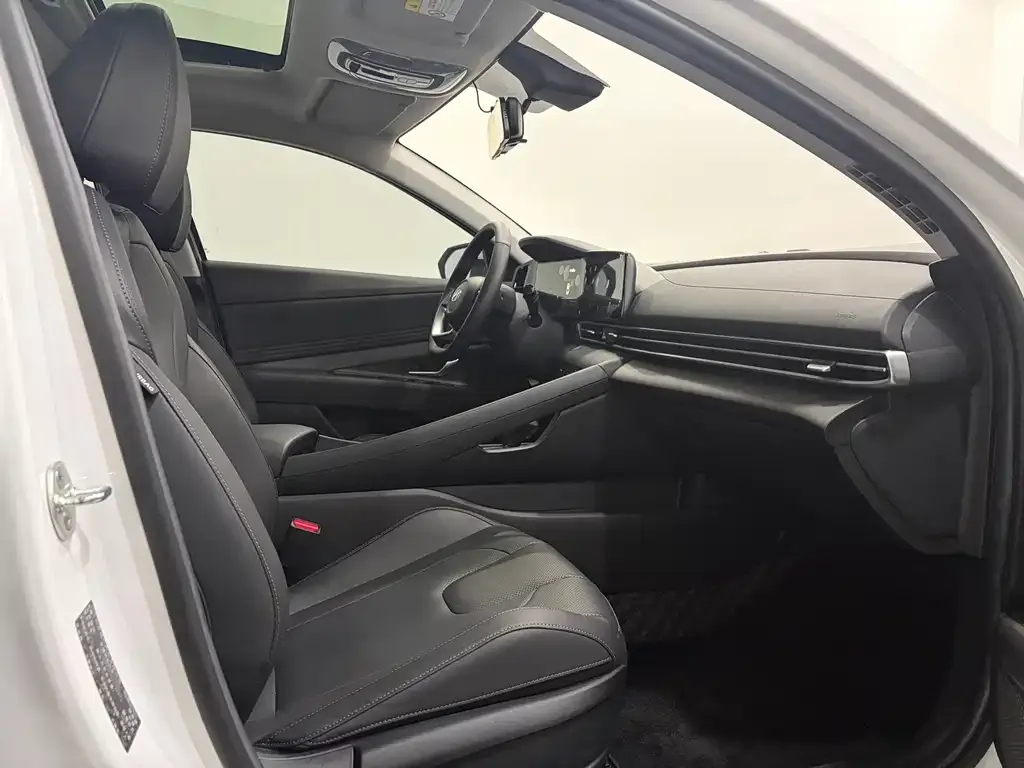 [object Object] Elantra 2022 из CN, фото 8