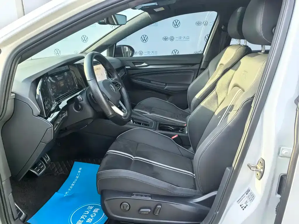 Volkswagen Golf 2021 из CN, фото 5