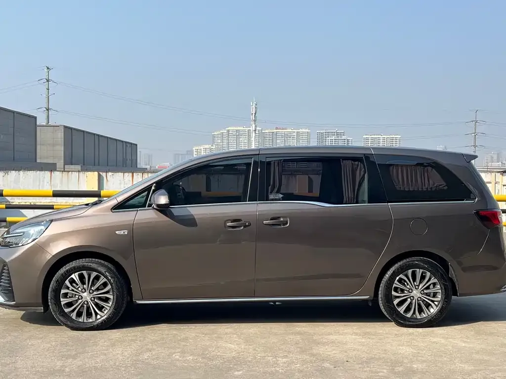 Buick GL8 2023 из CN, фото 5