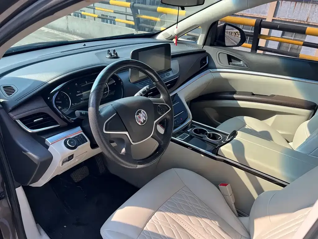 Buick GL8 2023 из CN, фото 7