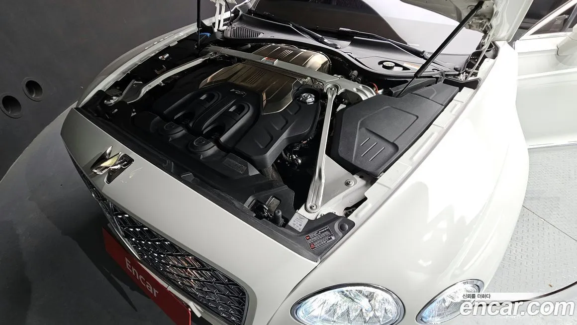 Bentley Flying Spur 2022 из KR, фото 2