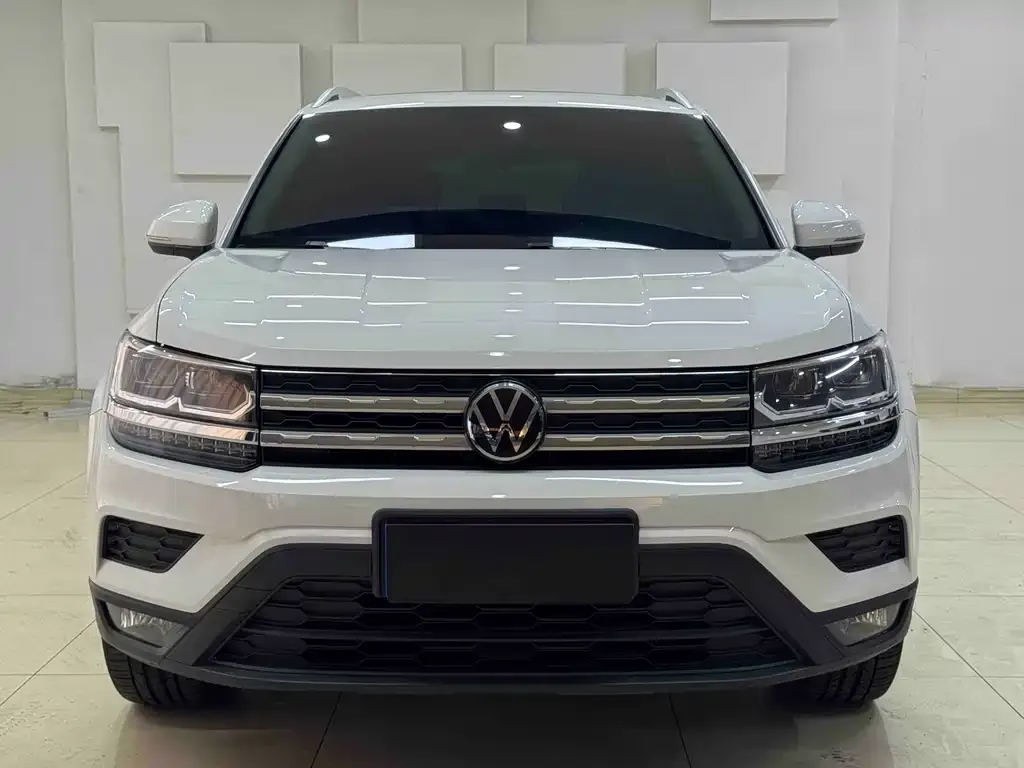 Volkswagen Tharu — фото 2