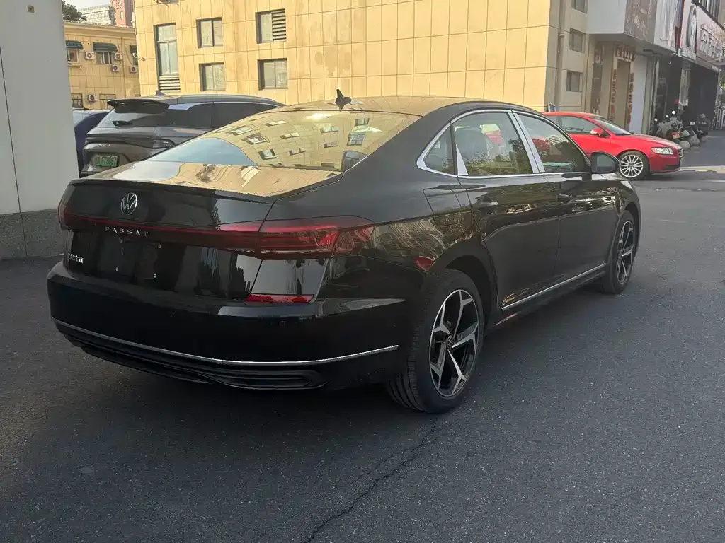 Volkswagen Passat — фото 5