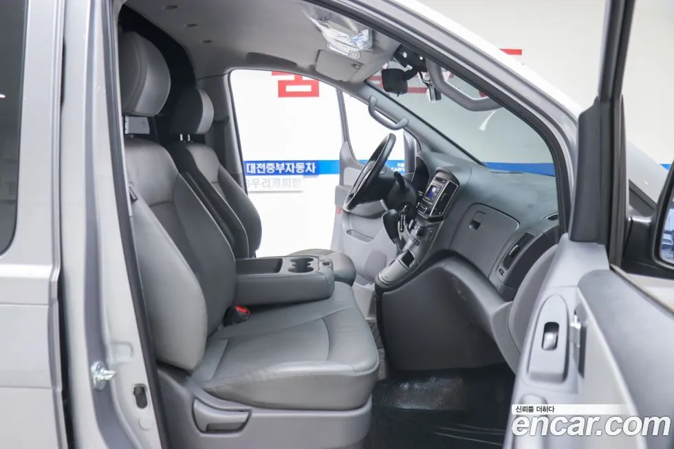 Hyundai Starex 2021 из KR, фото 3