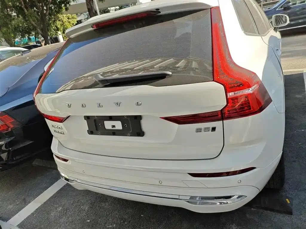 Volvo XC60 — фото 4