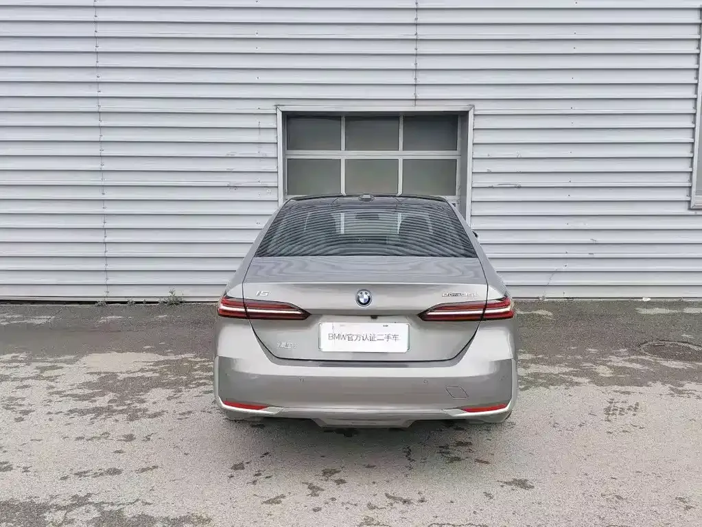 BMW i5 2024 из CN, фото 6