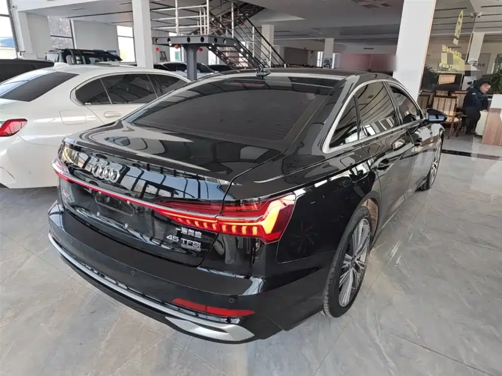 Audi A6L 2025 из CN, фото 8