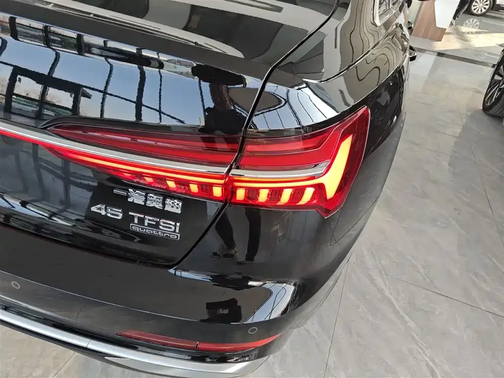 Audi A6L 2025 из CN, фото 7