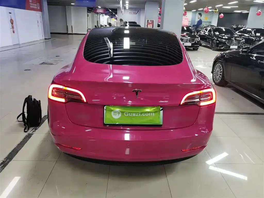 Tesla Model 3 — фото 9