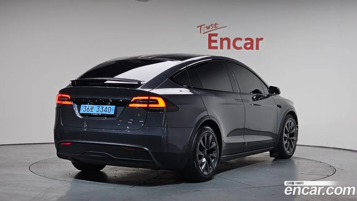 Tesla Model X 2023 из KR, фото 4