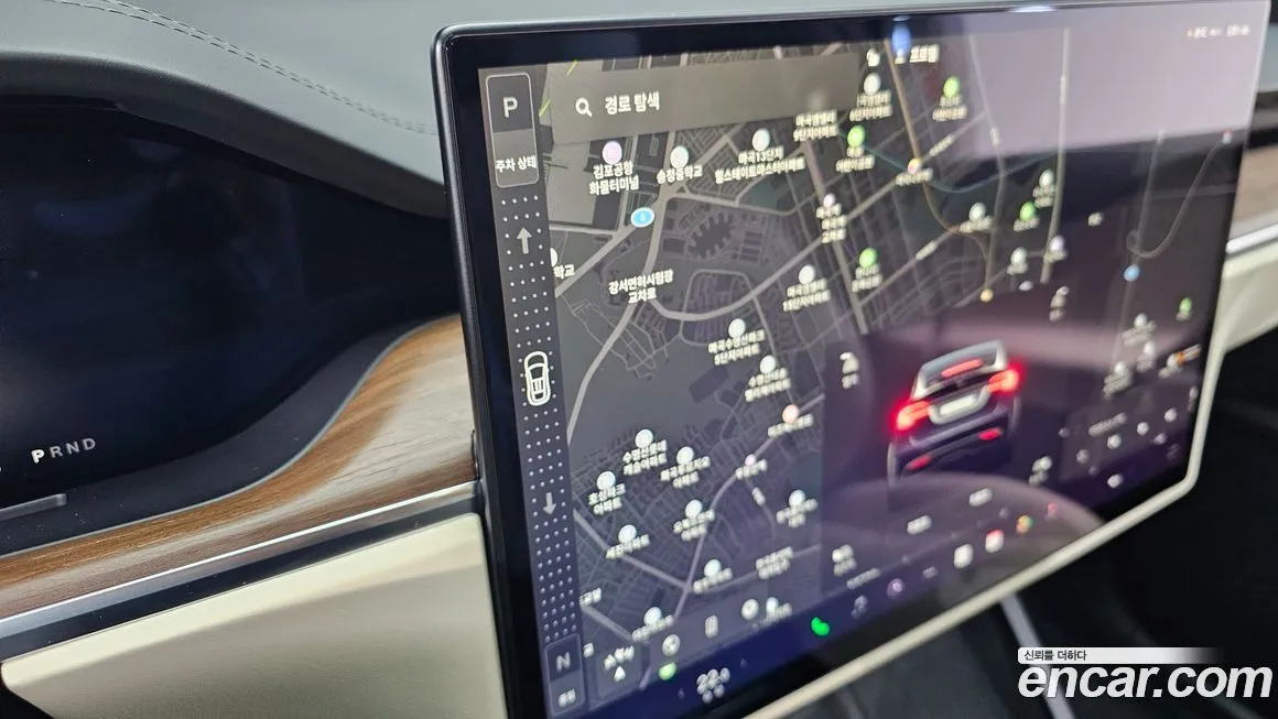 Tesla Model X 2023 из KR, фото 10