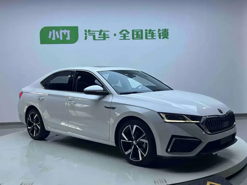 Skoda Octavia 2022 из CN, фото 3